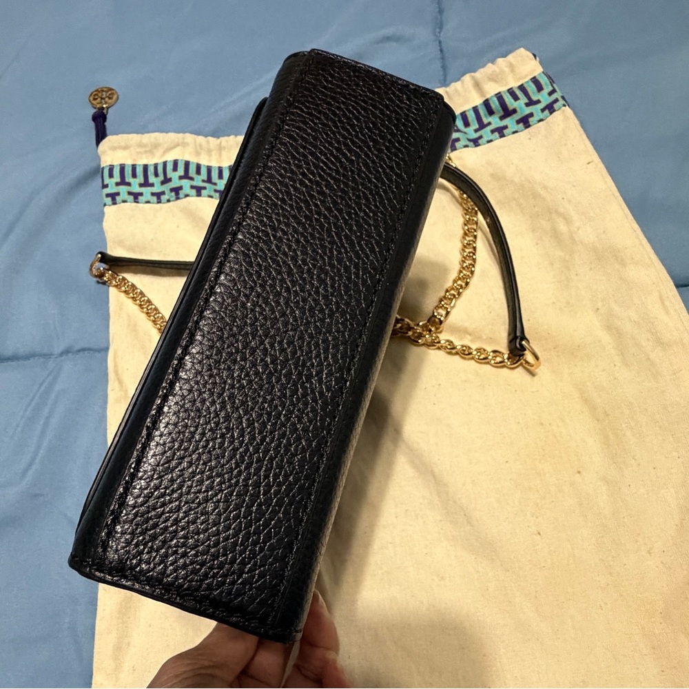 Tory Burch Black Pebbled Leather Crossbody Bag - Picture 5 of 9